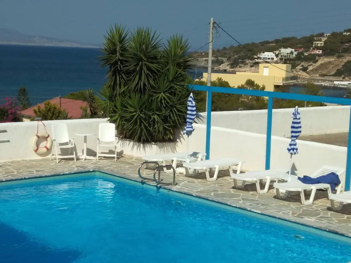 Blue Dolphin Studios And Apartment Вайя Экстерьер фото