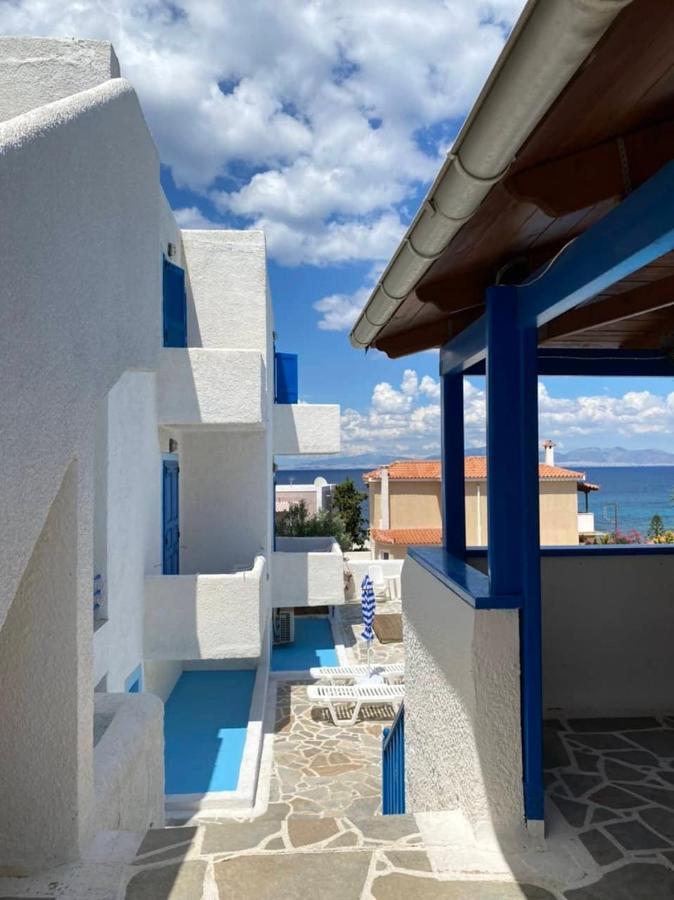 Blue Dolphin Studios And Apartment Вайя Экстерьер фото