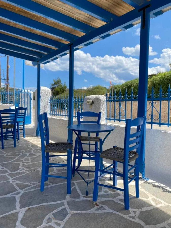 Blue Dolphin Studios And Apartment Вайя Экстерьер фото