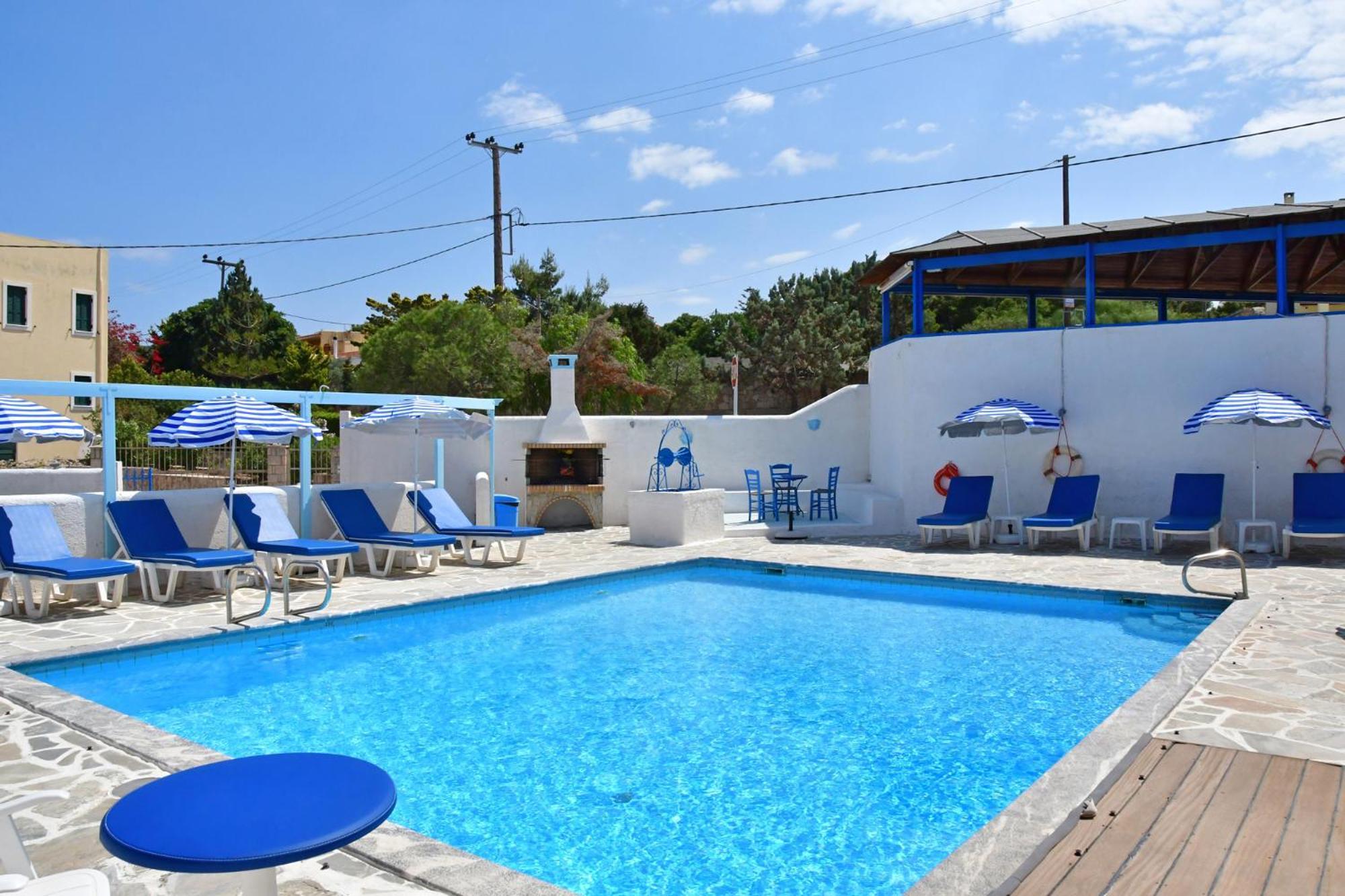 Blue Dolphin Studios And Apartment Вайя Экстерьер фото